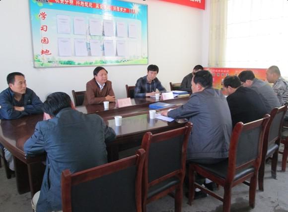 省新闻出版局副巡视员李宗民来旬邑县进行出版物市场调研活动